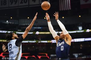 许多球队在 许多球队在