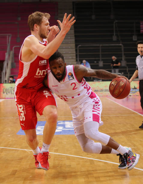 沈梓捷在内 沈梓捷在内